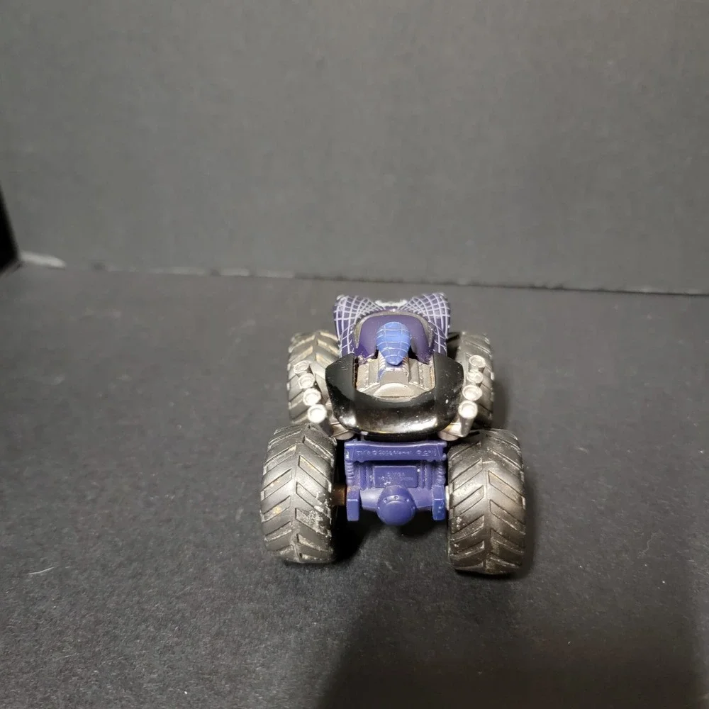 2006 marvel spiderman Monster Truck Purple